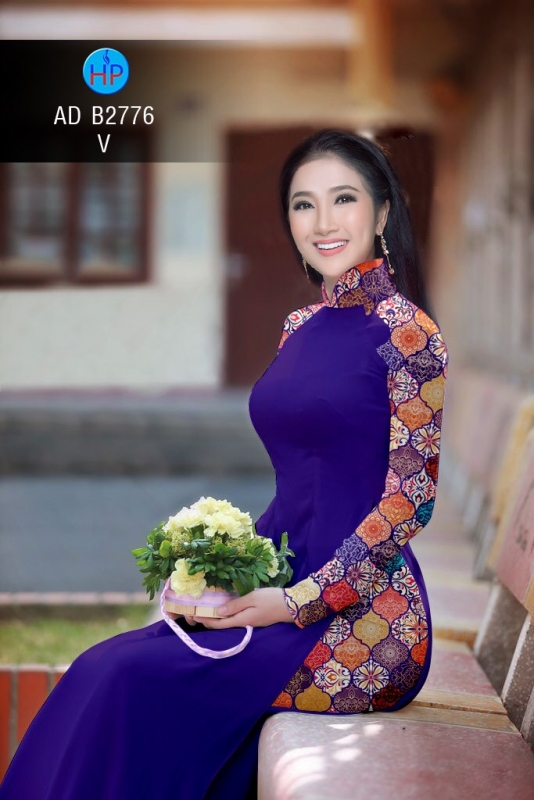 Vải áo dài trơn phối tay hoa